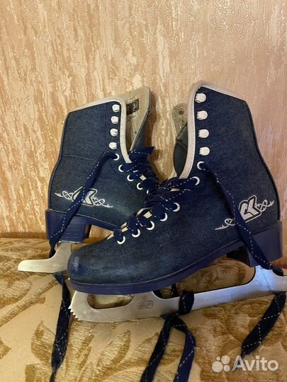 Коньки фигурные 35