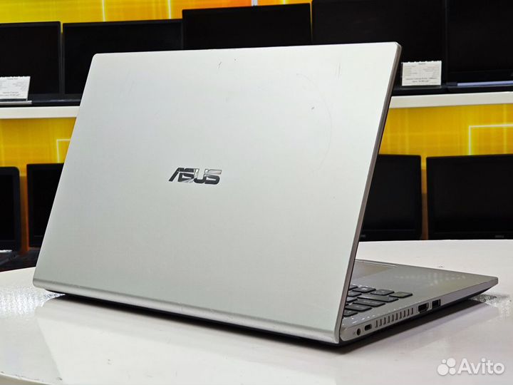 Ноутбук Asus 15.6''IPS Ryzen 3 3200u 8Gb 256Gb