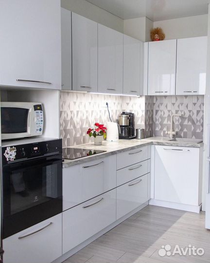 Кухни на заказ. Под ключ