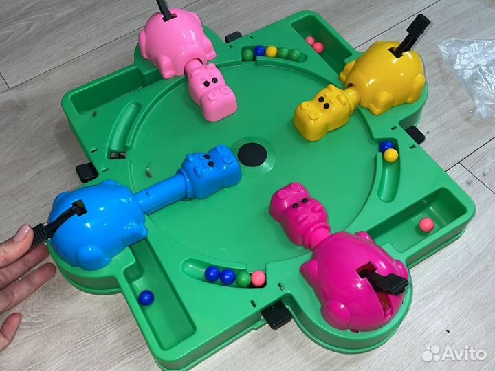 Игрушка бегемот