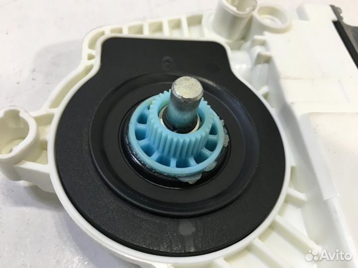 Моторчик стеклоподъемника Audi Q3 8UB