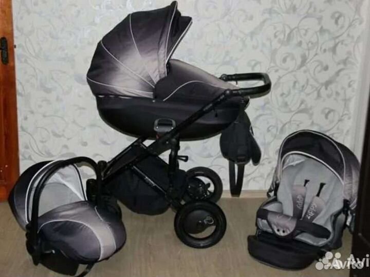 Коляска Tutis Zippy Pia 3 в 1