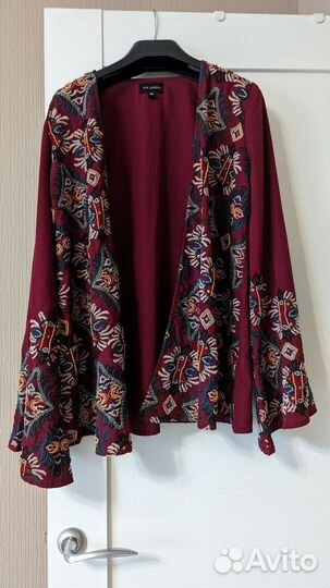 Накидка с вышивкой