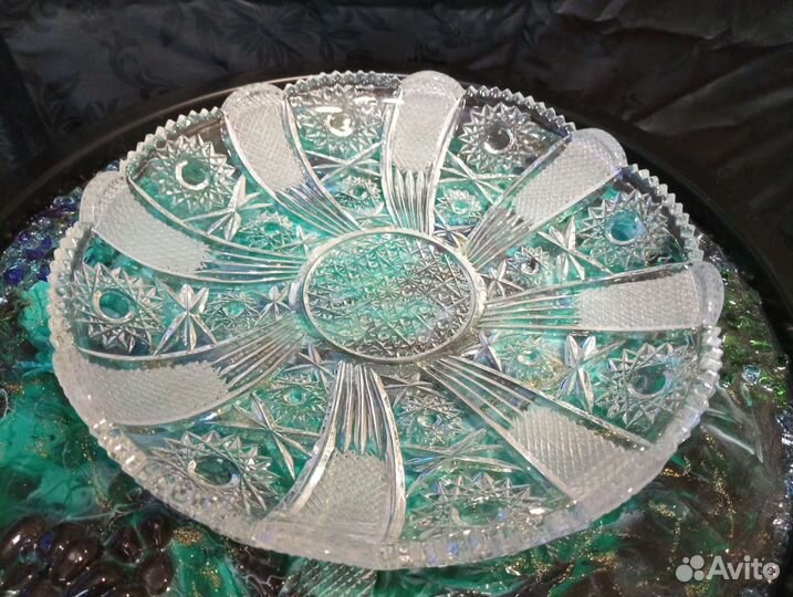 Тарелка хрустальная