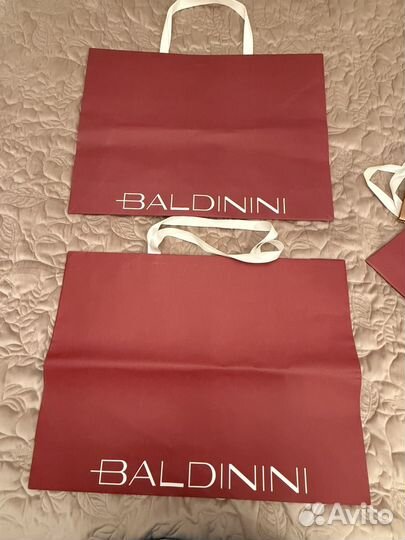 Пакеты бумажные с логотипом, оригинал, новые