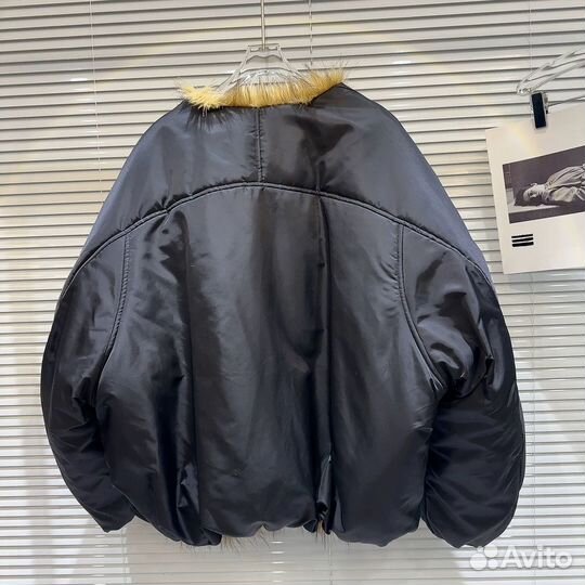 Бомбер с мехом Balenciaga alaska faux fur type