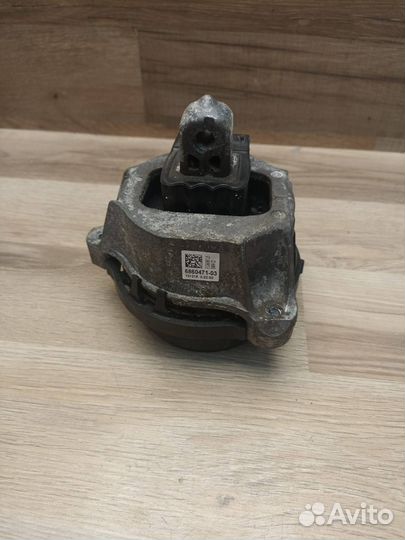 Подушка крепления двигателя передняя левая BMW X3