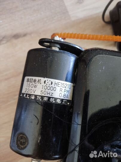 Оверлок промышленный 3ниточный GNI2