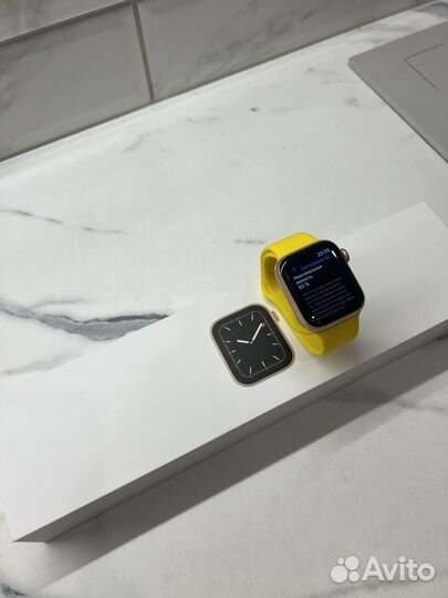 Apple watch series 5 40mm