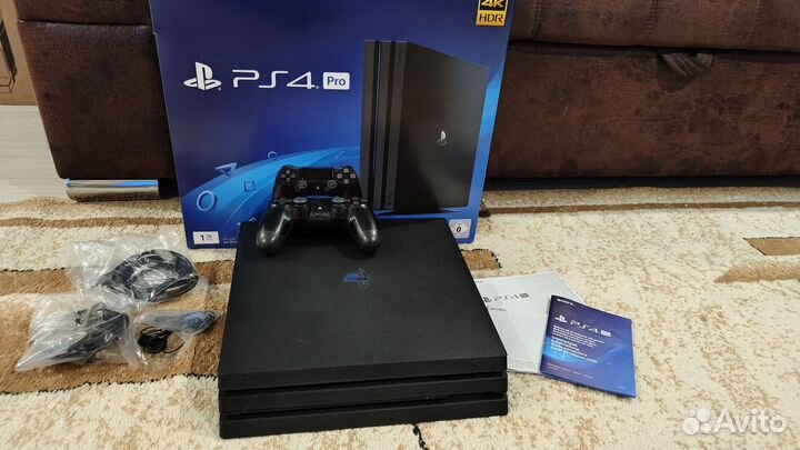 Sony playstation 4 pro 1 Tb Cuh-7216B
