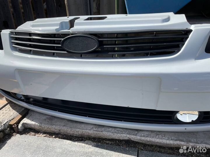 Передний бампер на 1 приору