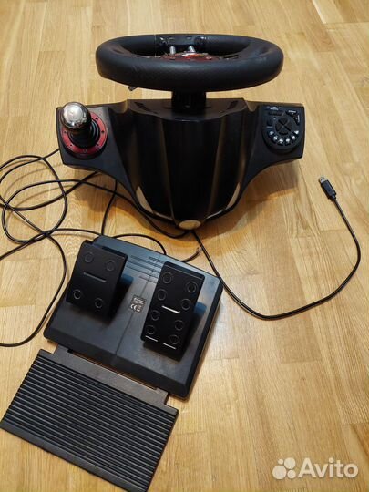 Игровой руль с педалями и коробкой передач