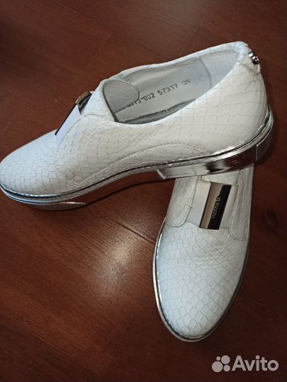 Слипоны женские Новые 37,5 р.натуральная кожа