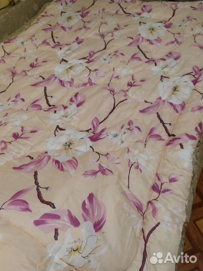 Одеяло 1.5 зимнее, новое, лёгкое и пышное, торг