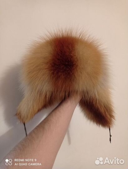 Шапки женские новые из натуральных мехов