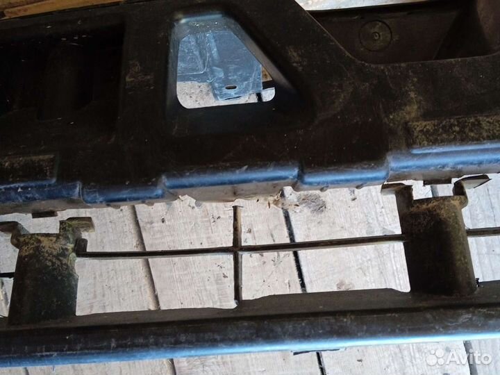 Megane 3 2014 Усилитель переднего бампера