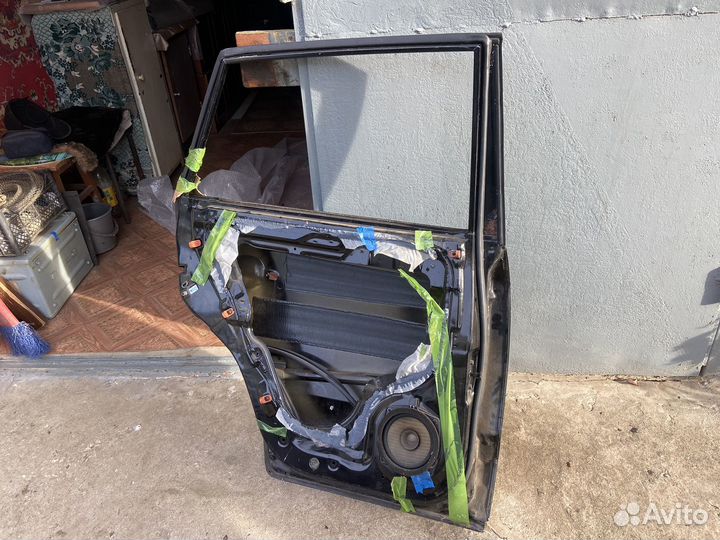 Дверь хёнде тусан 1 поколение задняя левая