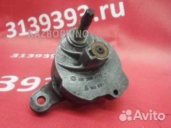 Натяжитель ремня Мерседес