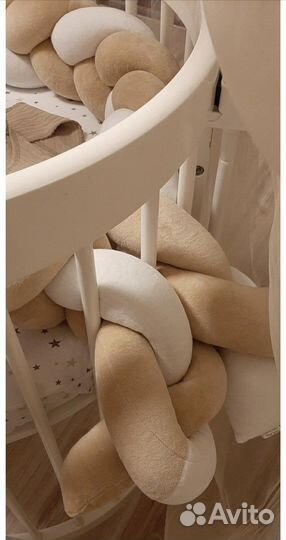 Бортик коса в кроватку