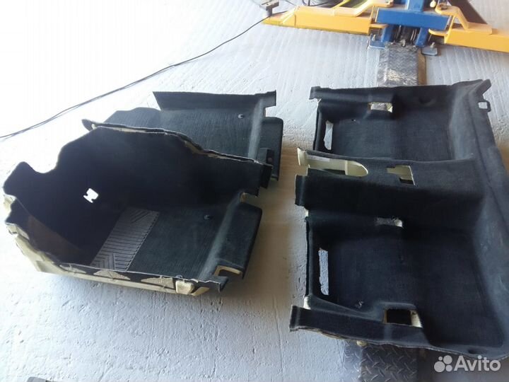 Пол салона Mercedes GLK X204 2014