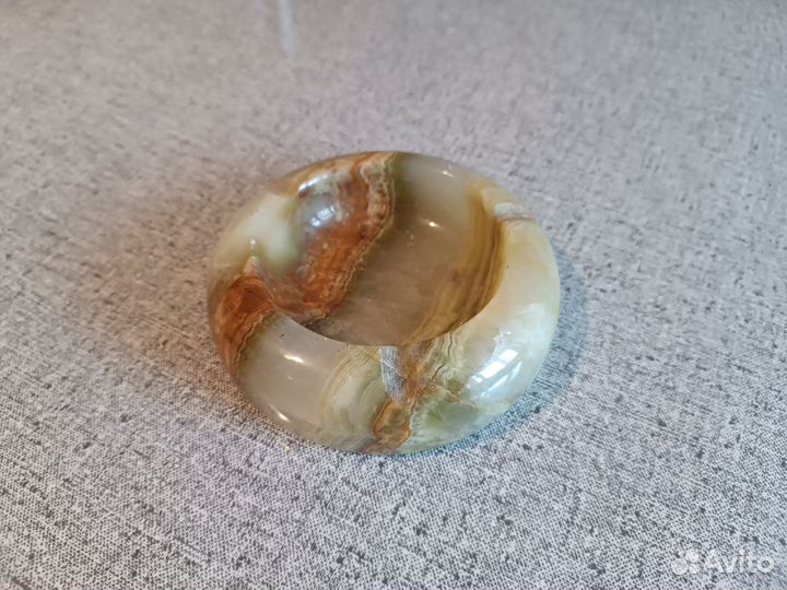 Пепельница из оникса