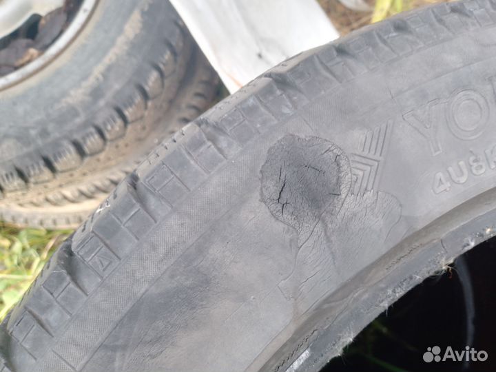 Yokohama 104ZR 2.25/10.5 R12