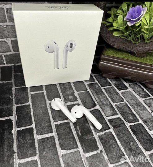 AirPods 2 LUX