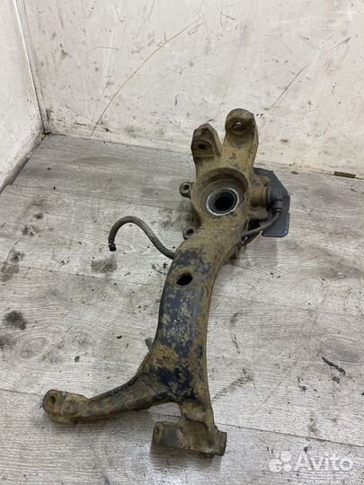 Кулак поворотный передний правый Audi A6