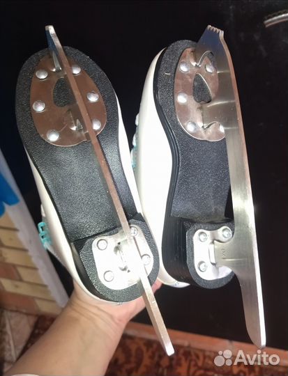 Продам коньки детские