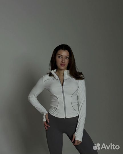 Рашгард женский на молнии