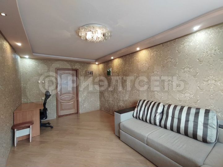 2-к. квартира, 54 м², 6/9 эт.