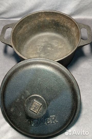 Кастрюля чугунная