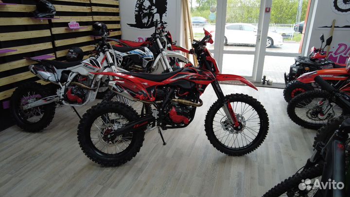 FX-Moto yx300
