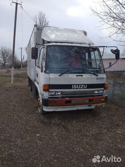 Isuzu Forward по запчастям