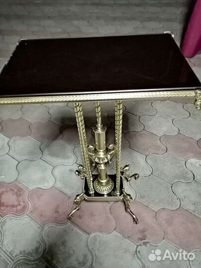 Столик подставка