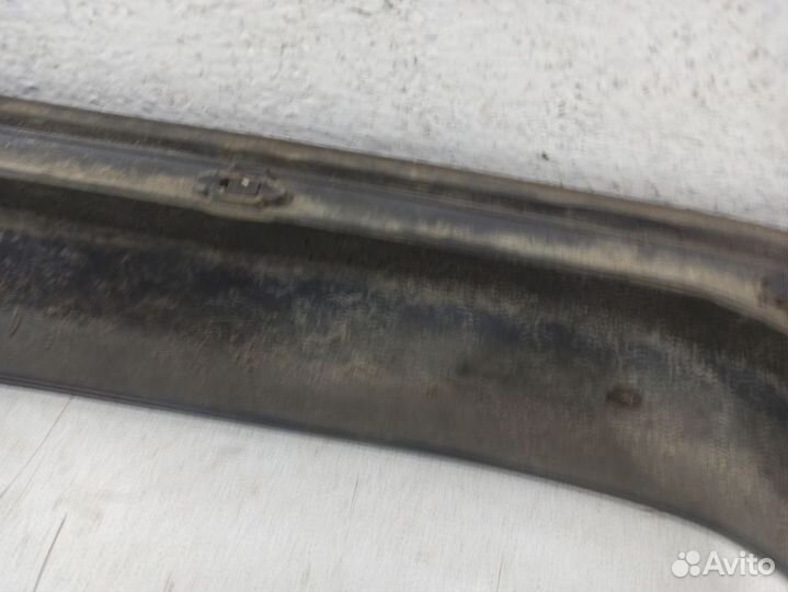 Накладка заднего крыла левого