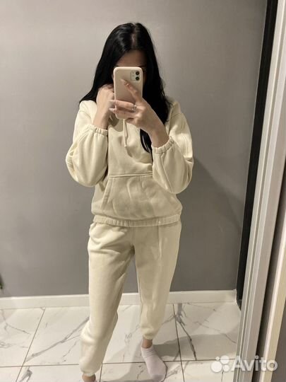 Спортивные комтюмы на флисе и кашемировый