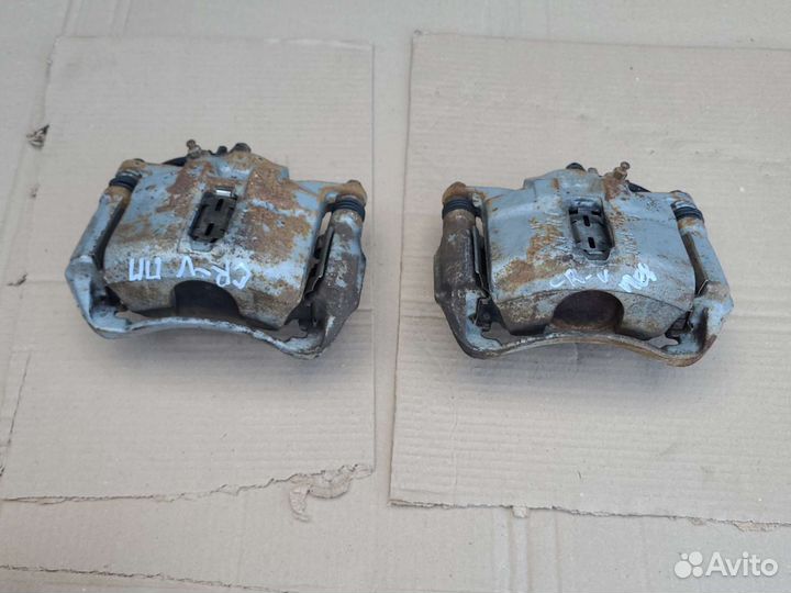 Суппорт тормозной передний Honda CR-V 1