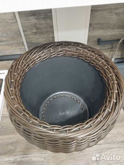 Кашпо-горшок из ротанга 20 литров. Для цветов