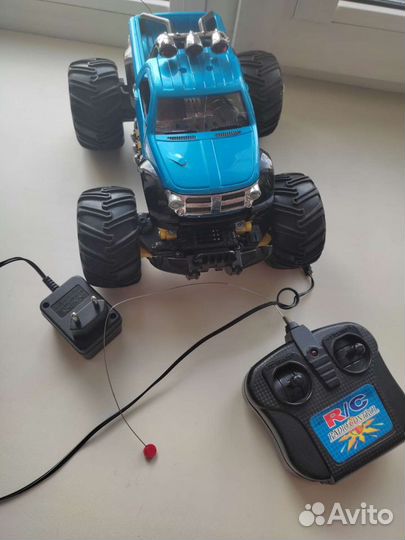 Машинка на пульте не рабочая