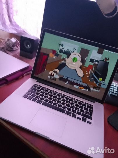 Macbook Pro 15 Retina (i7/8gb/256gb/650m)