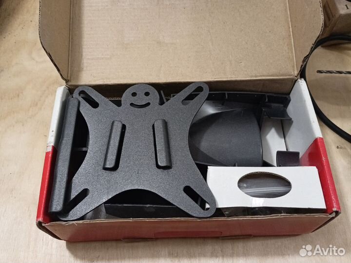 Кронштейн для телевизора на стену