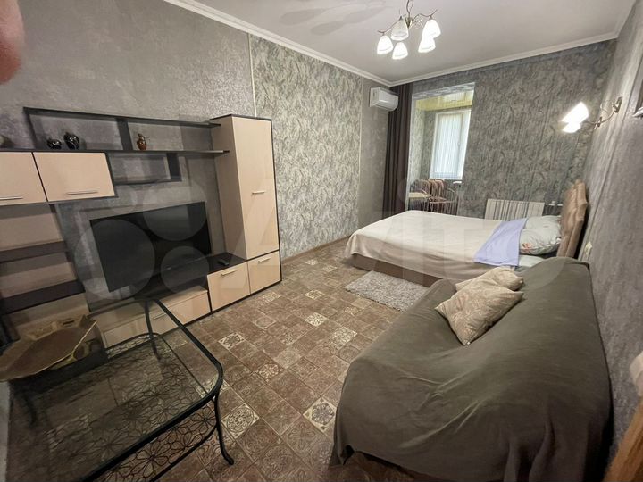 2-к. квартира, 60 м², 1/5 эт.