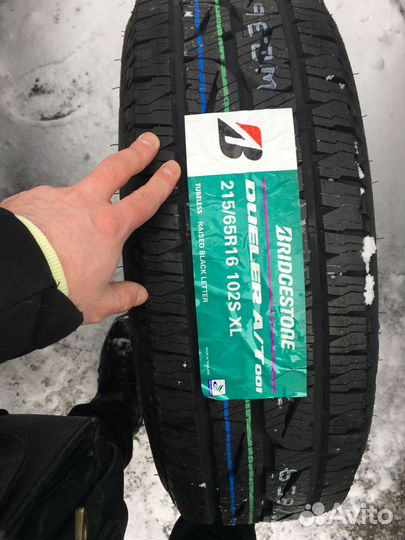 Bridgestone Dueler A/T 001 215/65 R16