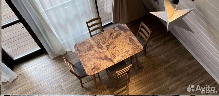 Кухонный стол 'Cool Exit'