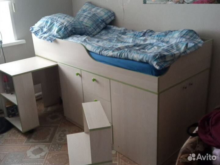 Кровать с набором мебели Радуга