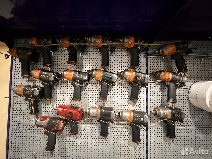 Пневмогайковерт ударный