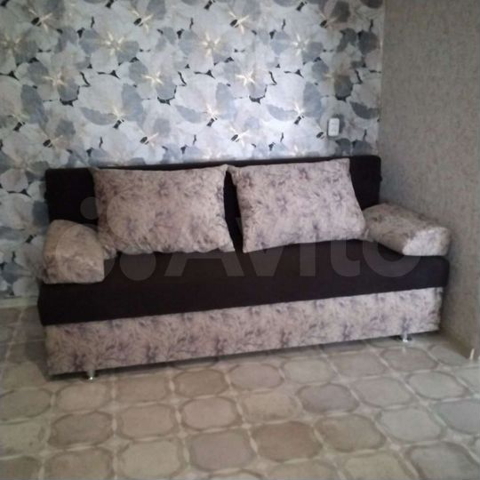 2-к. квартира, 43 м², 3/5 эт.