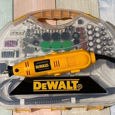Гравер dewalt 211 насадок Полный комплект