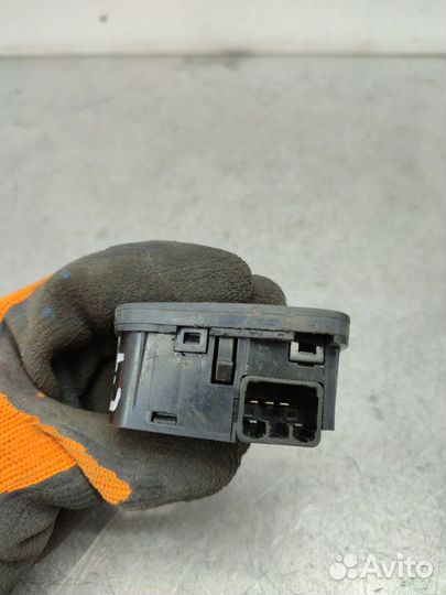 Кнопка обогрева сидений передняя левая Chevrolet